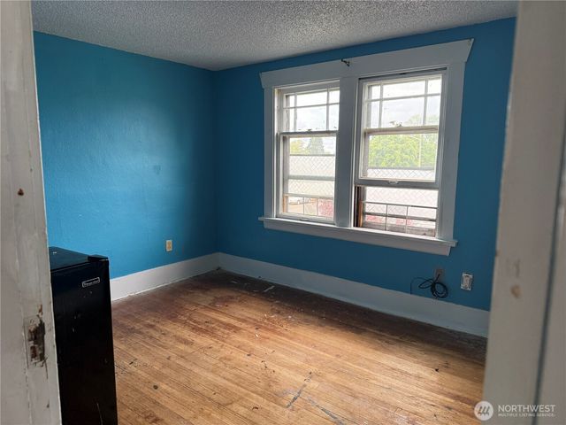 6129 S Park Avenue, Tacoma, WA 98408