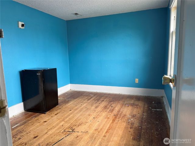 6129 S Park Avenue, Tacoma, WA 98408
