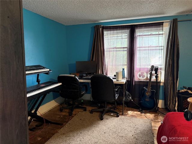 6129 S Park Avenue, Tacoma, WA 98408