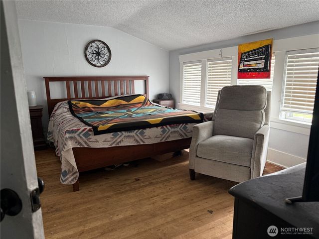 6129 S Park Avenue, Tacoma, WA 98408