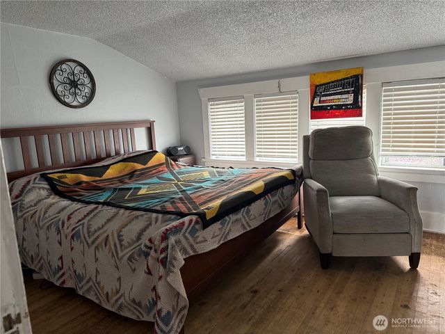 6129 S Park Avenue, Tacoma, WA 98408