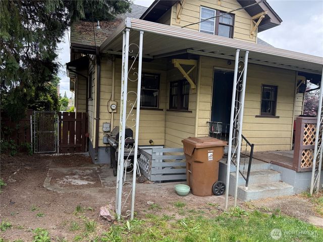 6129 S Park Avenue, Tacoma, WA 98408