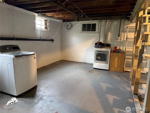 6129 S Park Avenue, Tacoma, WA 98408
