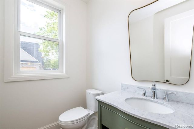 3800 Linwood Avenue, Royal Oak, MI 48073
