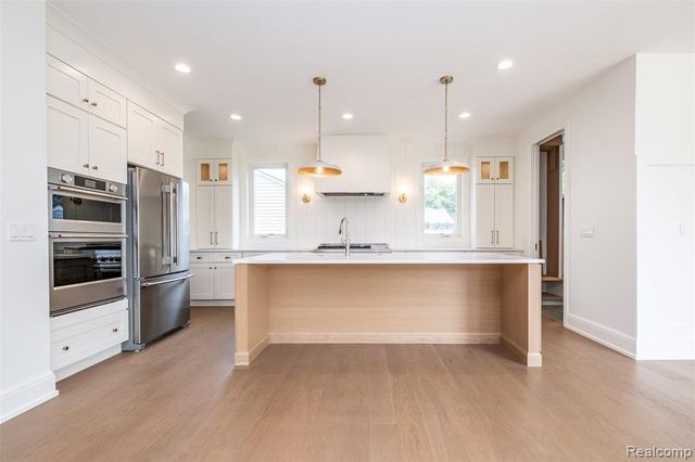 3800 Linwood Avenue, Royal Oak, MI 48073