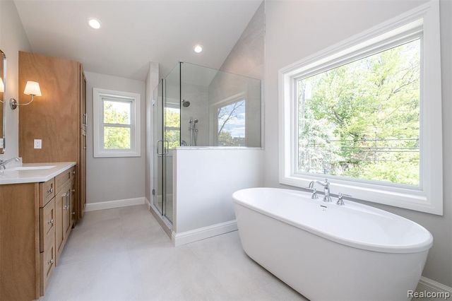 3800 Linwood Avenue, Royal Oak, MI 48073
