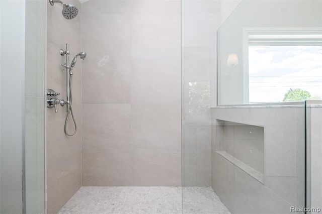 3800 Linwood Avenue, Royal Oak, MI 48073