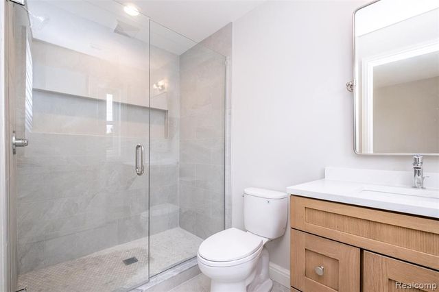 3800 Linwood Avenue, Royal Oak, MI 48073