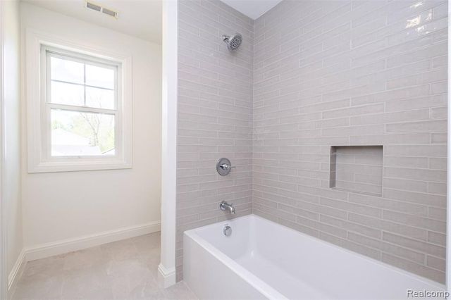 3800 Linwood Avenue, Royal Oak, MI 48073