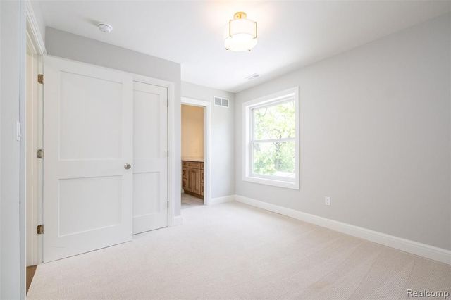 3800 Linwood Avenue, Royal Oak, MI 48073