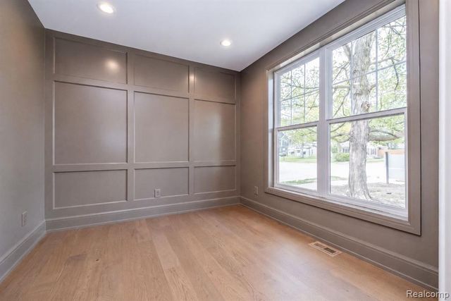 3800 Linwood Avenue, Royal Oak, MI 48073