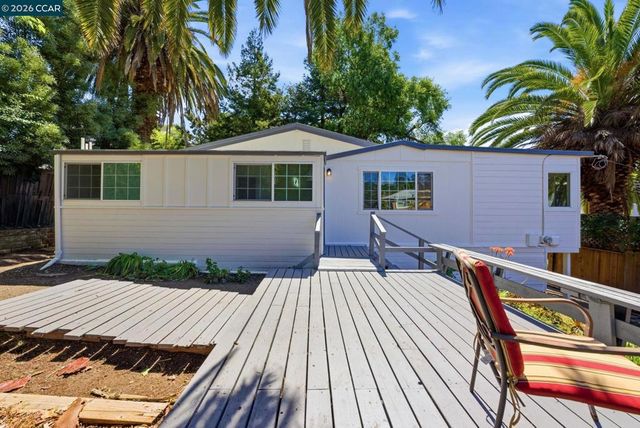 4632 Steele Street, Oakland, CA 94619