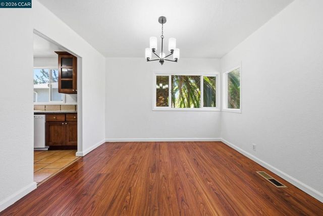4632 Steele Street, Oakland, CA 94619