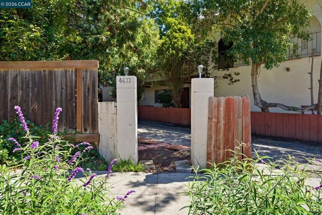 4632 Steele Street, Oakland, CA 94619