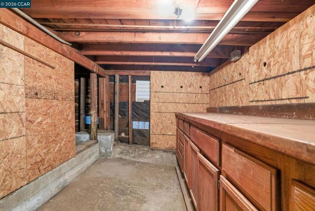 4632 Steele Street, Oakland, CA 94619