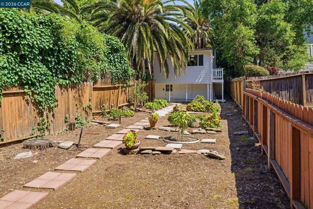 4632 Steele Street, Oakland, CA 94619