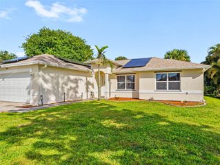2537 SW Deckard Street, Port St Lucie, FL 34953