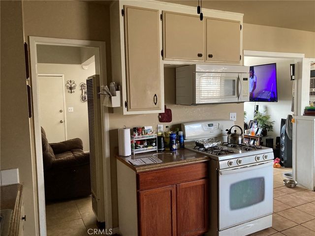 1817 Calico Drive, Barstow, CA 92311