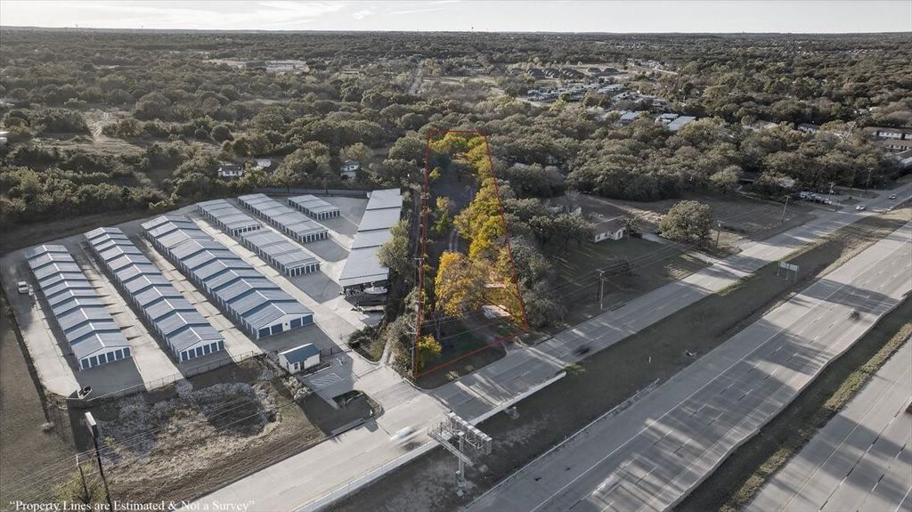 936 Southeast Parkway, Azle, TX 76020