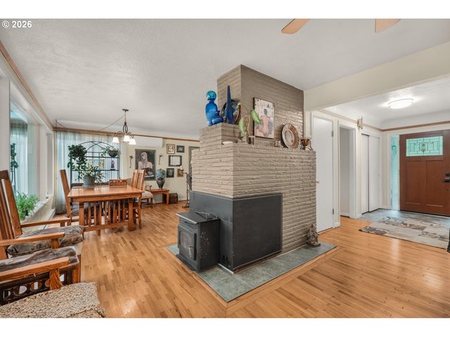 1331 K St, Washougal, WA 98671