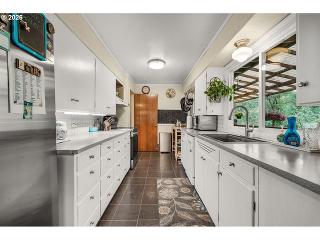 1331 K St, Washougal, WA 98671