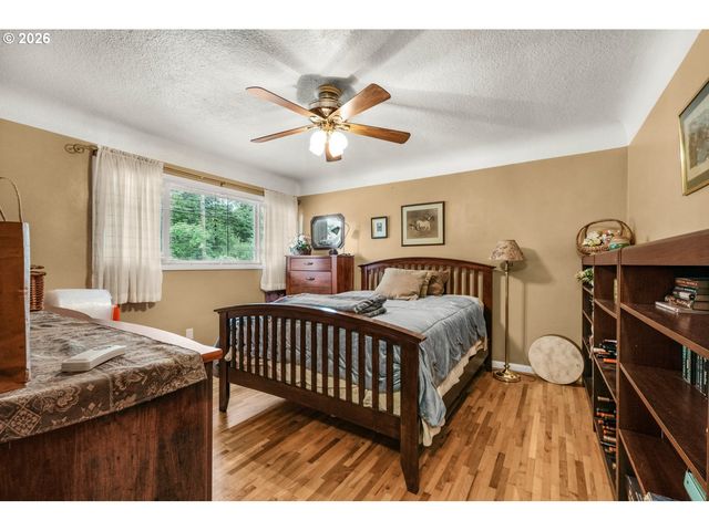 1331 K St, Washougal, WA 98671