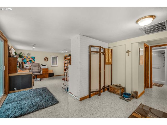1331 K St, Washougal, WA 98671