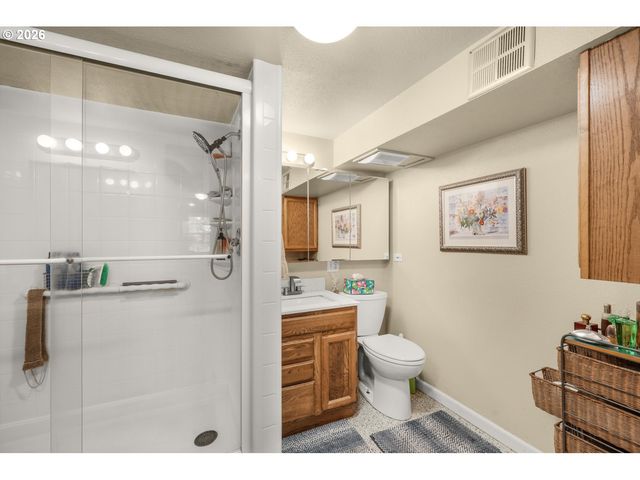 1331 K St, Washougal, WA 98671