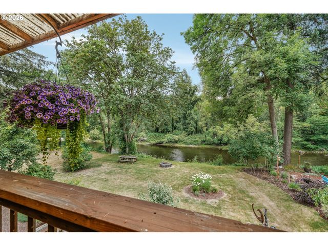 1331 K St, Washougal, WA 98671