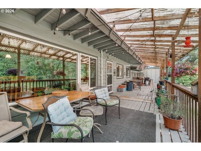 1331 K St, Washougal, WA 98671