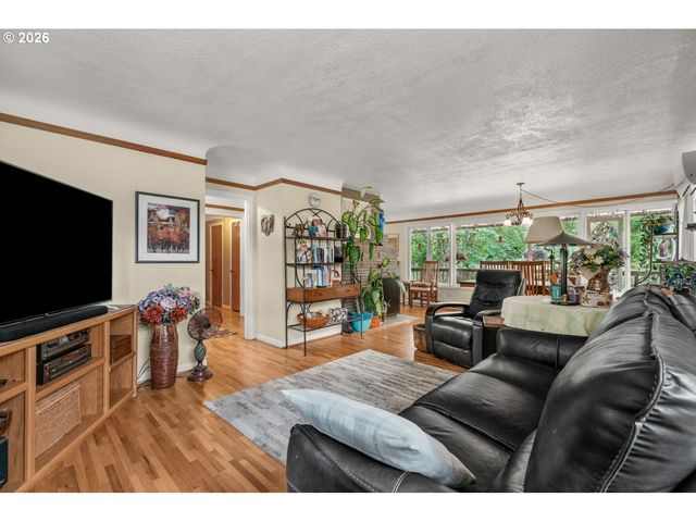 1331 K St, Washougal, WA 98671