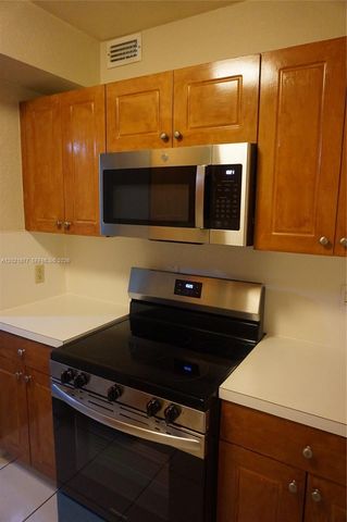 770 SE 2nd Ave A205, Deerfield Beach, FL 33441