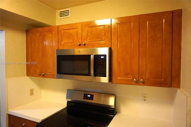 770 SE 2nd Ave A205, Deerfield Beach, FL 33441