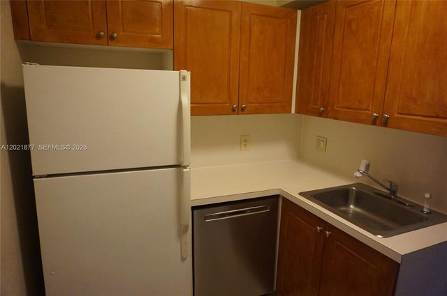 770 SE 2nd Ave A205, Deerfield Beach, FL 33441