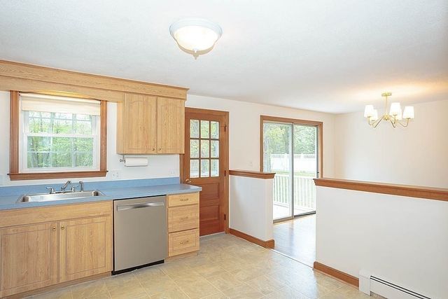 10 Brentwood Drive, Reading, MA 01867