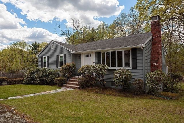 10 Brentwood Drive, Reading, MA 01867
