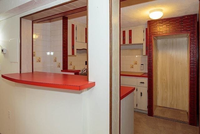 10 Brentwood Drive, Reading, MA 01867
