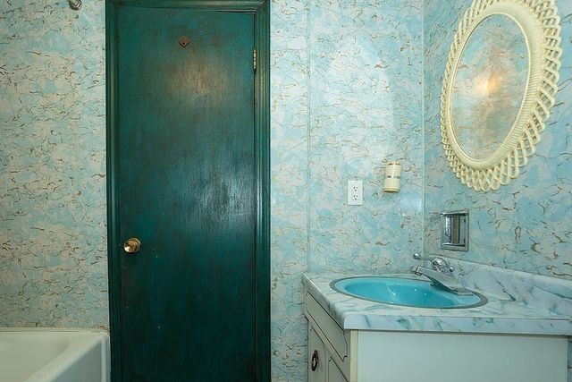 10 Brentwood Drive, Reading, MA 01867