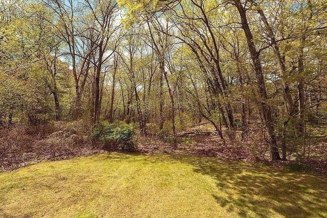 10 Brentwood Drive, Reading, MA 01867