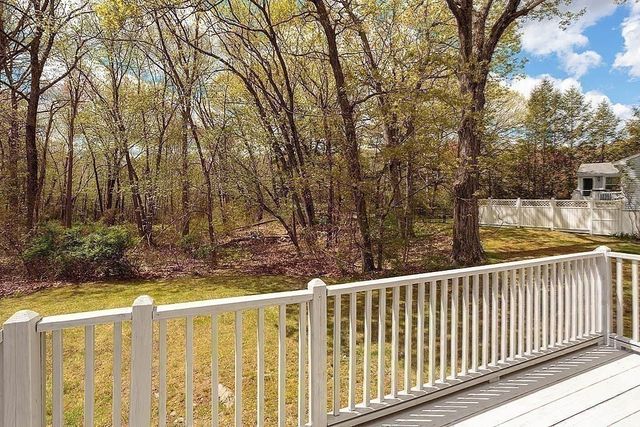 10 Brentwood Drive, Reading, MA 01867