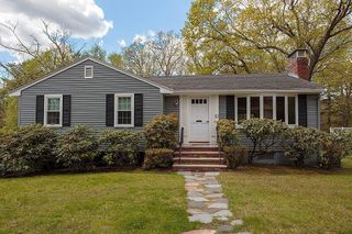 10 Brentwood Drive, Reading, MA 01867