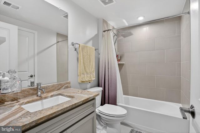 41922 SPRING AIR DR, Brambleton, VA 20148