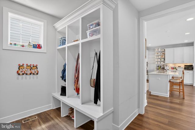 41922 SPRING AIR DR, Brambleton, VA 20148