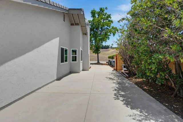 1671 N Ash, Escondido, CA 92027