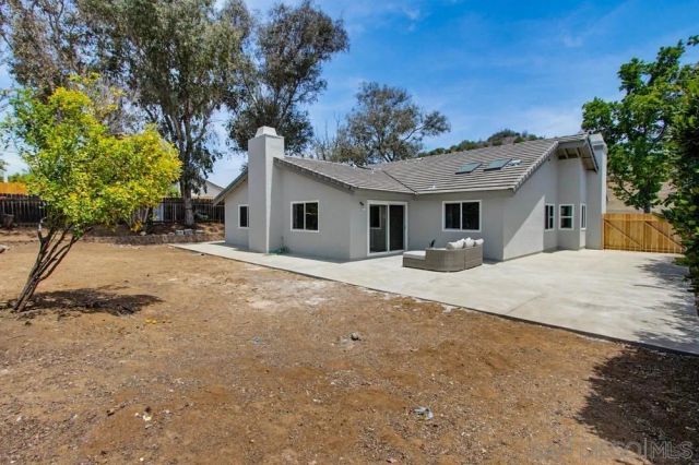 1671 N Ash, Escondido, CA 92027