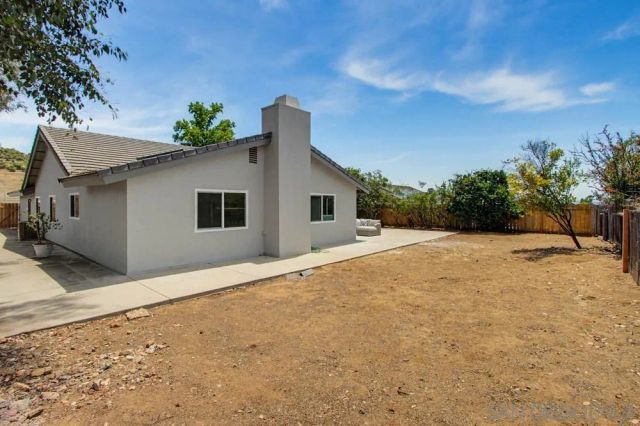 1671 N Ash, Escondido, CA 92027