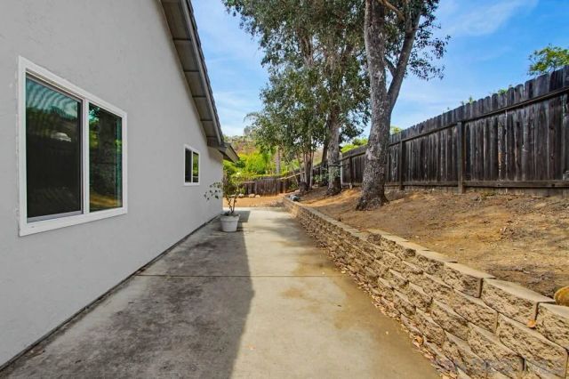 1671 N Ash, Escondido, CA 92027