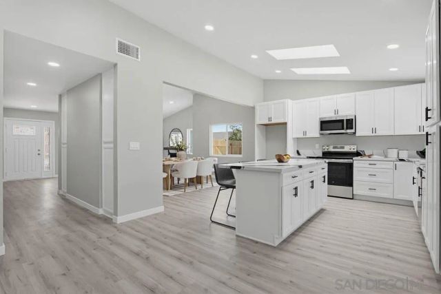 1671 N Ash, Escondido, CA 92027