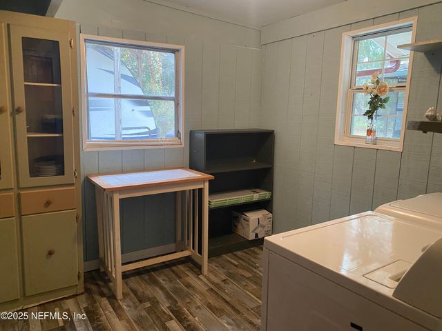 8093 BREEZY POINT Road E, Melrose, FL 32666