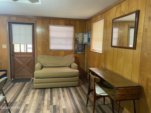 8093 BREEZY POINT Road E, Melrose, FL 32666